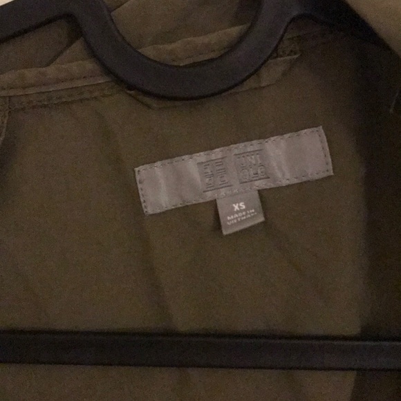 Uniqlo dark green jacket - Picture 3 of 3